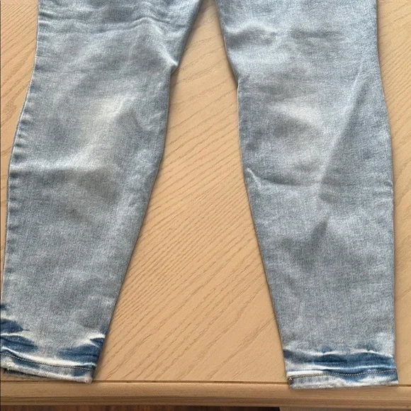 Edge Light Blue Ankle Jeans with Distressed Detail - Picture 9 of 10